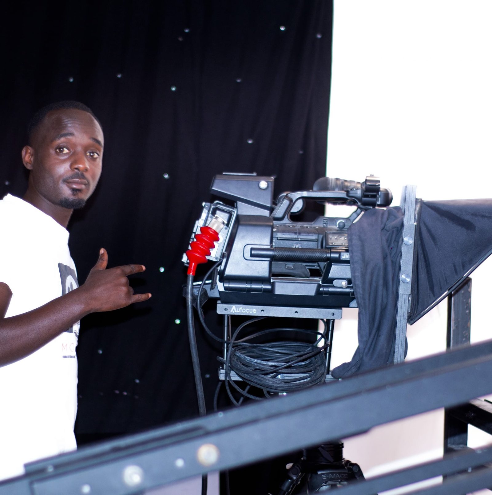 118187082_1563051873873839_6620542306046246102_n